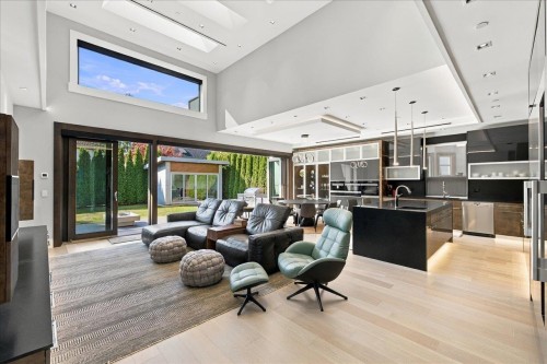 3768 River Road, Richmond, BC 