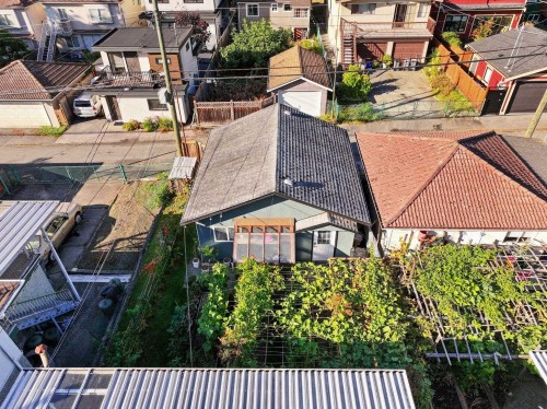 2621 Cambridge Street, Vancouver, BC 