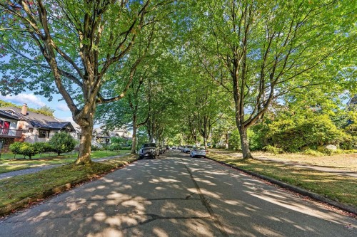 2621 Cambridge Street, Vancouver, BC 