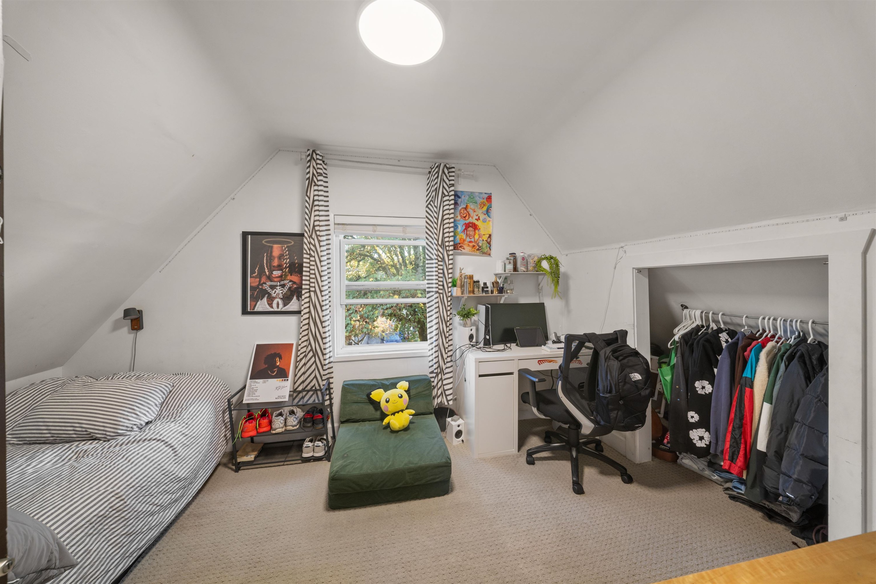 929 30Th Avenue E, Vancouver, BC