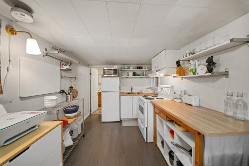 929 30Th Avenue E, Vancouver, BC 