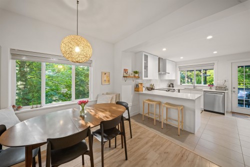 929 30Th Avenue E, Vancouver, BC 