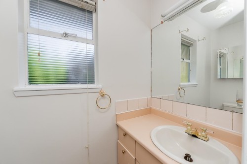 741 Montroyal Boulevard, North Vancouver, BC 
