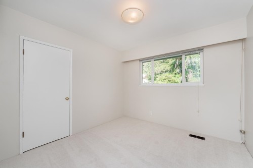 741 Montroyal Boulevard, North Vancouver, BC 