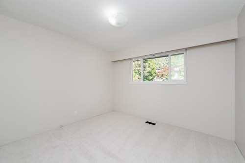 741 Montroyal Boulevard, North Vancouver, BC 