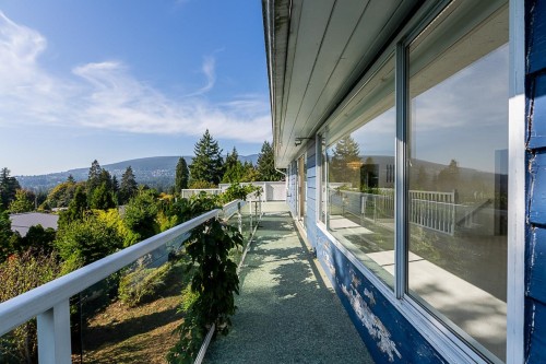 741 Montroyal Boulevard, North Vancouver, BC 