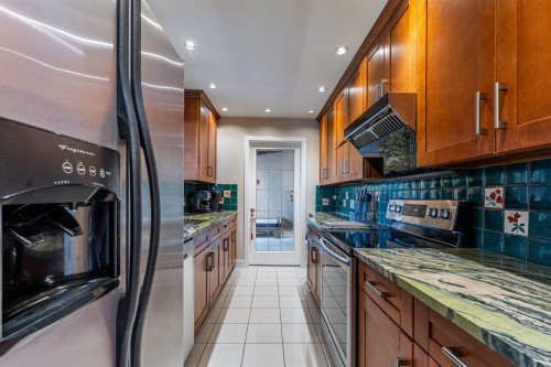 1200 Island Park Walk, Vancouver, BC 