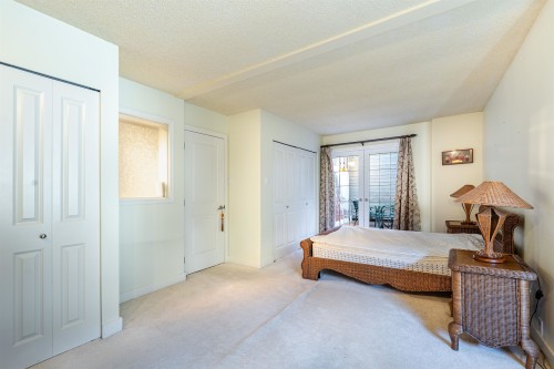 1200 Island Park Walk, Vancouver, BC 