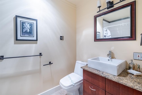 1200 Island Park Walk, Vancouver, BC 