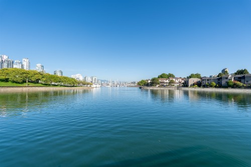1200 Island Park Walk, Vancouver, BC 