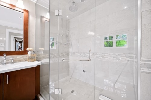 2851 38Th Avenue W, Vancouver, BC 