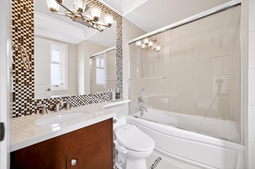 2851 38Th Avenue W, Vancouver, BC 