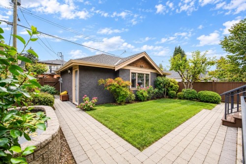 2851 38Th Avenue W, Vancouver, BC 