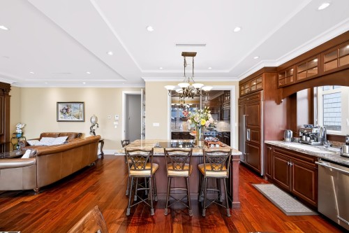 2851 38Th Avenue W, Vancouver, BC 
