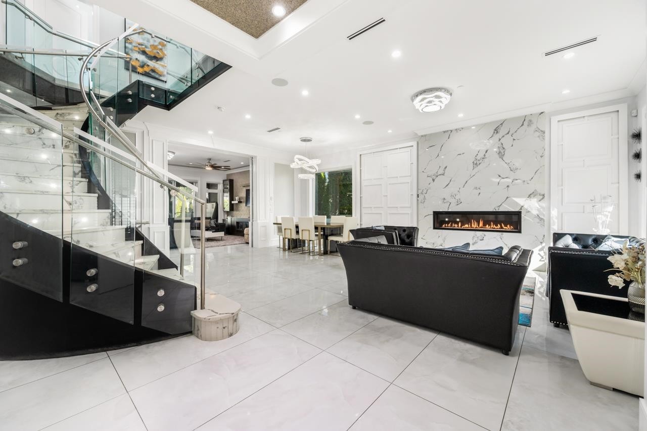3419 48Th Avenue E, Vancouver, BC
