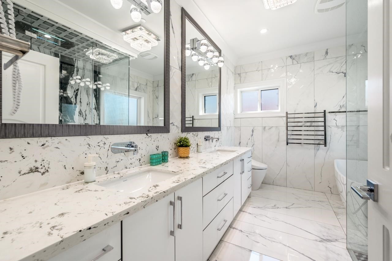 3419 48Th Avenue E, Vancouver, BC