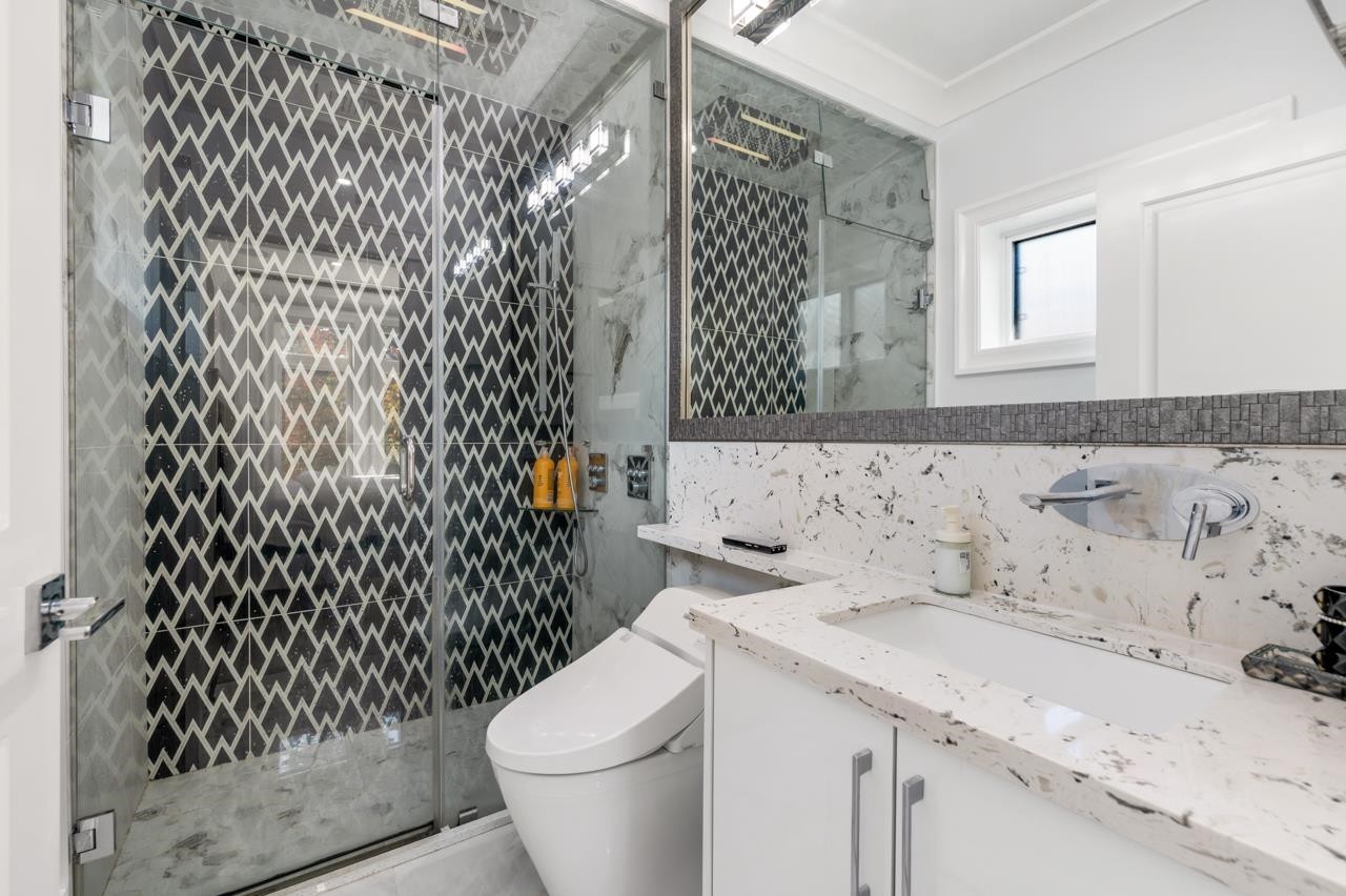 3419 48Th Avenue E, Vancouver, BC