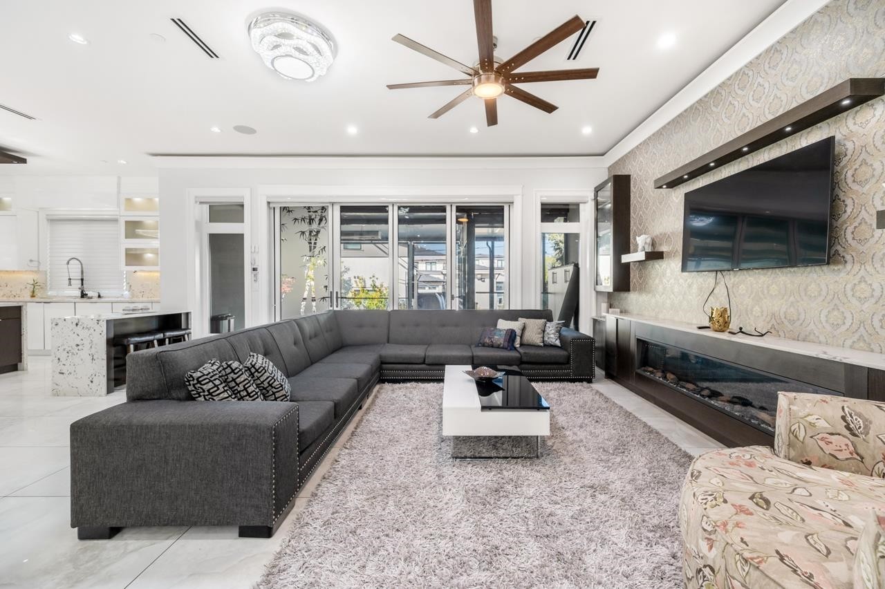 3419 48Th Avenue E, Vancouver, BC