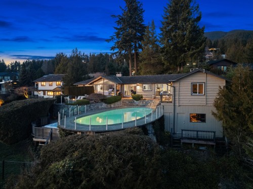 4570 Woodgreen Court  West Vancouver, BC V7S 2V7