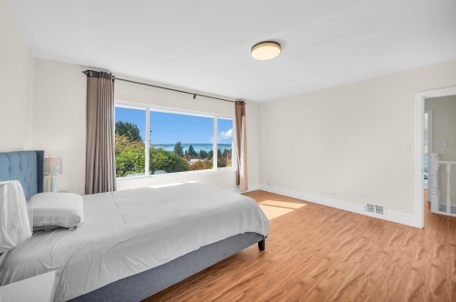 1165 Mathers Avenue, West Vancouver, BC 