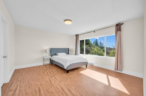 1165 Mathers Avenue, West Vancouver, BC 