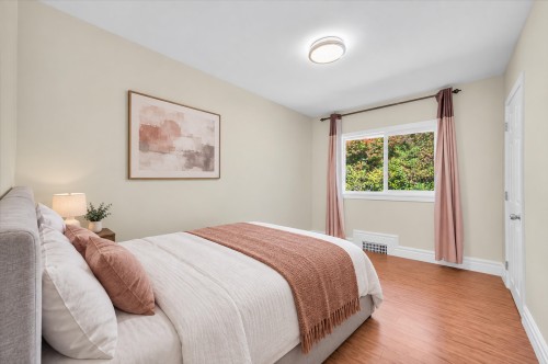 1165 Mathers Avenue, West Vancouver, BC 