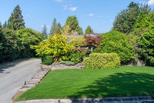 1165 Mathers Avenue, West Vancouver, BC 
