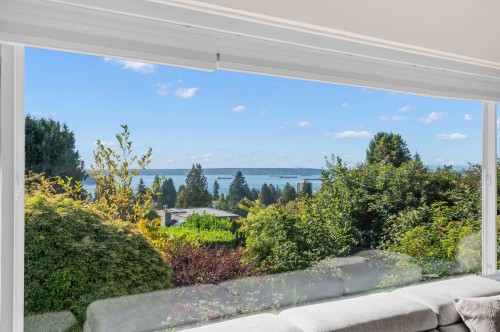 1165 Mathers Avenue, West Vancouver, BC 