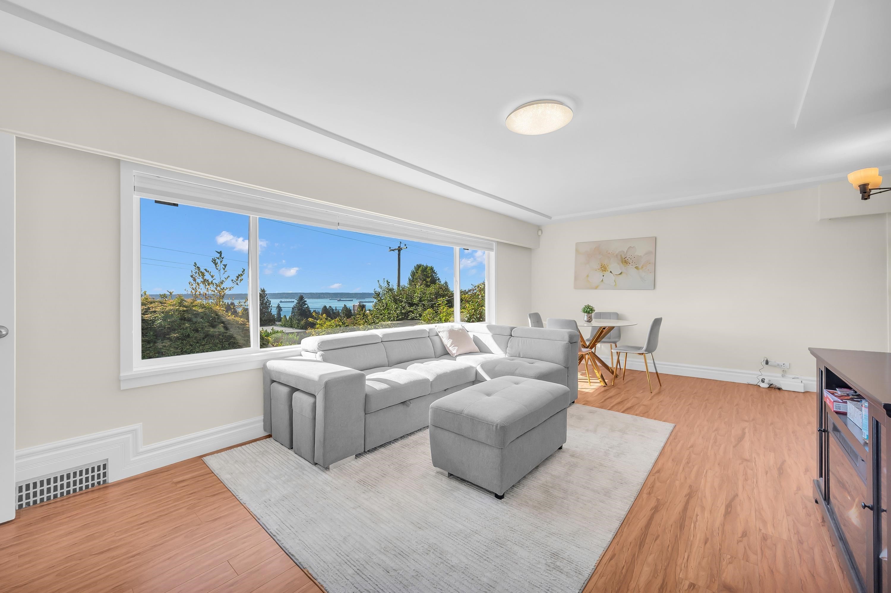 1165 Mathers Avenue, West Vancouver, BC