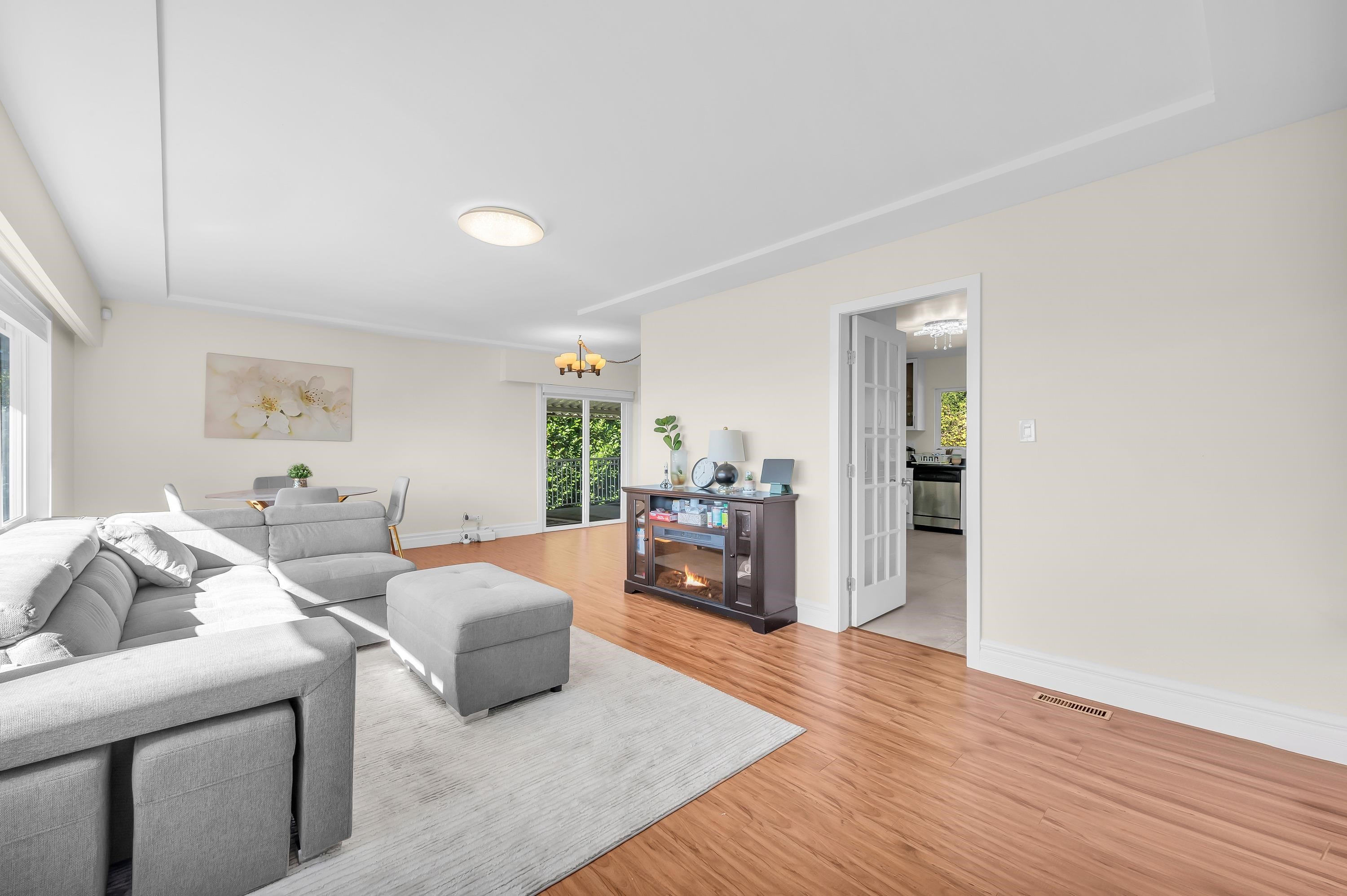 1165 Mathers Avenue, West Vancouver, BC