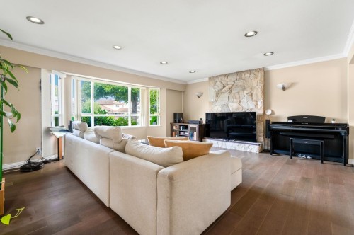 8620 Demorest Drive, Richmond, BC 