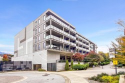 209-725 Marine Drive  North Vancouver, BC V7M 0G2