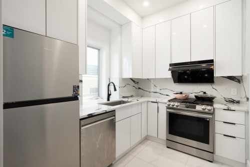 1111 Regan Avenue, Coquitlam, BC 