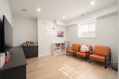 1111 Regan Avenue, Coquitlam, BC 