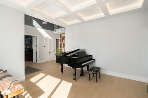 1111 Regan Avenue, Coquitlam, BC 