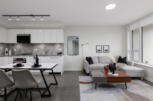 618-3699 Sexsmith Road  Richmond, BC V6X 0W4