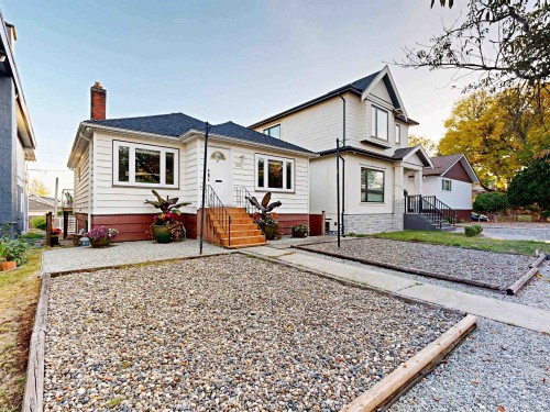 1222 51St Avenue E, Vancouver, BC 