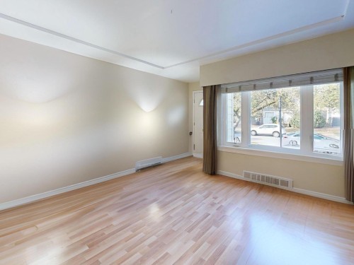 1222 51St Avenue E, Vancouver, BC 