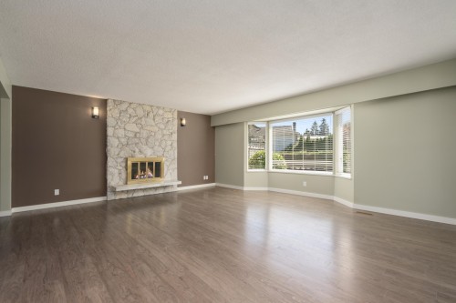 8611 Rideau Drive, Richmond, BC 