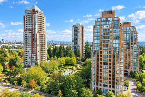 1701-6823 Station Hill Drive  Burnaby, BC V3N 0A9