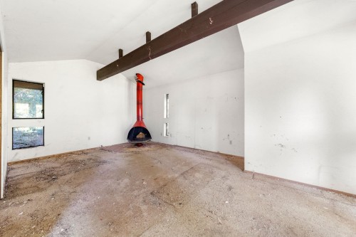 3745 Southridge Avenue, West Vancouver, BC 