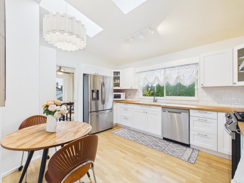 1316 Honeysuckle Lane, Coquitlam, BC 