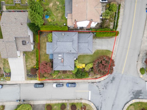 1316 Honeysuckle Lane, Coquitlam, BC 