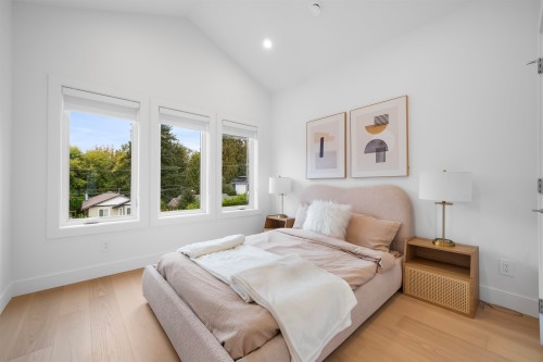 2008 Westview Drive, North Vancouver, BC 