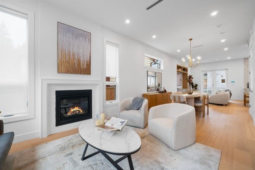 2008 Westview Drive, North Vancouver, BC 