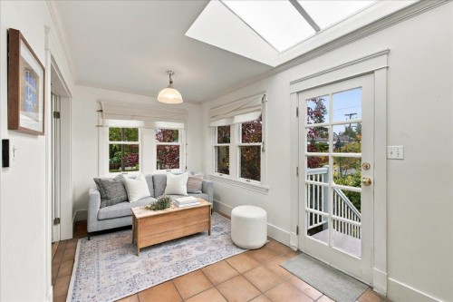 706 24Th Avenue W, Vancouver, BC 
