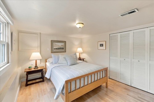 706 24Th Avenue W, Vancouver, BC 