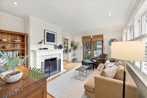 706 24Th Avenue W, Vancouver, BC 