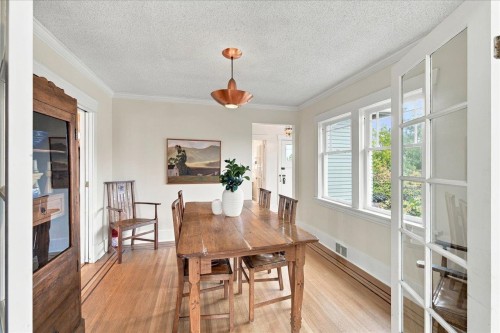 706 24Th Avenue W, Vancouver, BC 