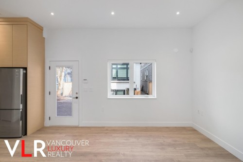 150 18Th Avenue E, Vancouver, BC 